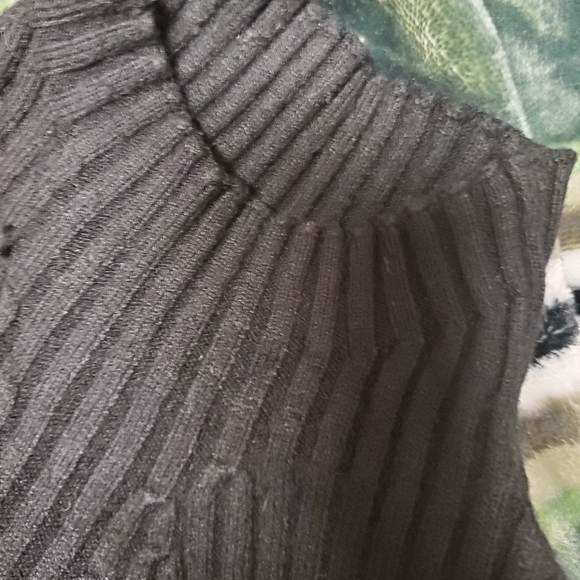 Long sweater - Picture 2 of 2